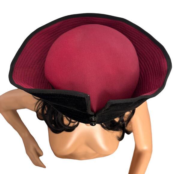 1950s Jaeger London Black Velvet Tilt Cocktail Hat Burgundy 21” Made UK main image 8